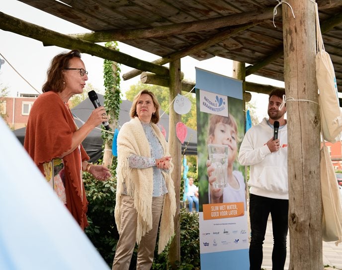 kick-off Nationale Kraanwaterdag bij Basisschool De Taaltuin