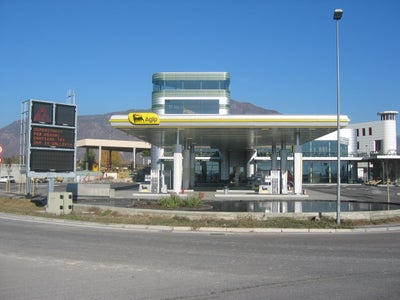 Distributori di carburante e depositi oli minerali