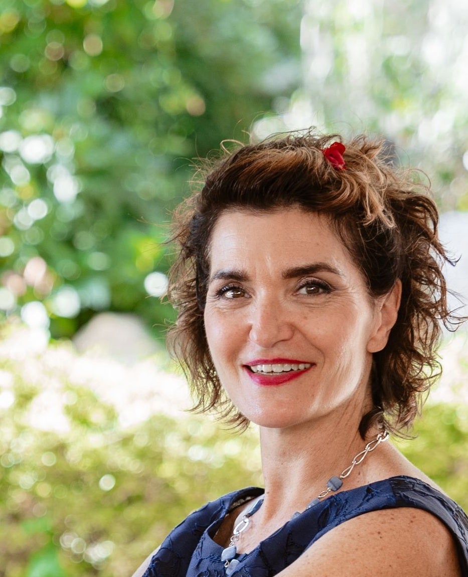 Ester Cacciani, Friseurin