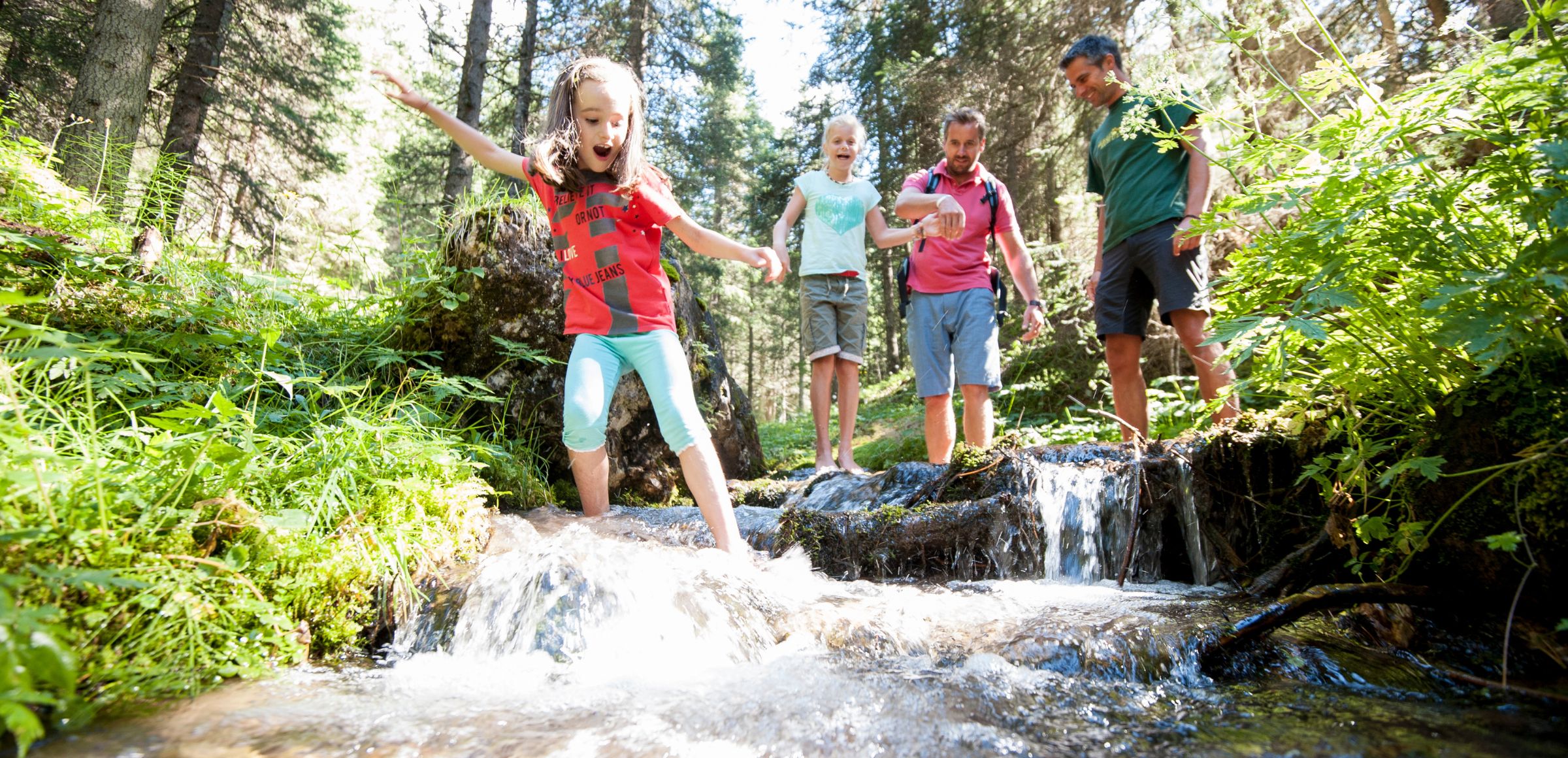 Das Erleben von Natur und das Wissen um die Natur sind wichtige Schlüssel auf dem Weg zu einem effektiven Naturschutz.  (Archiv Amt für Natur, Foto SMG-Alex Filz)