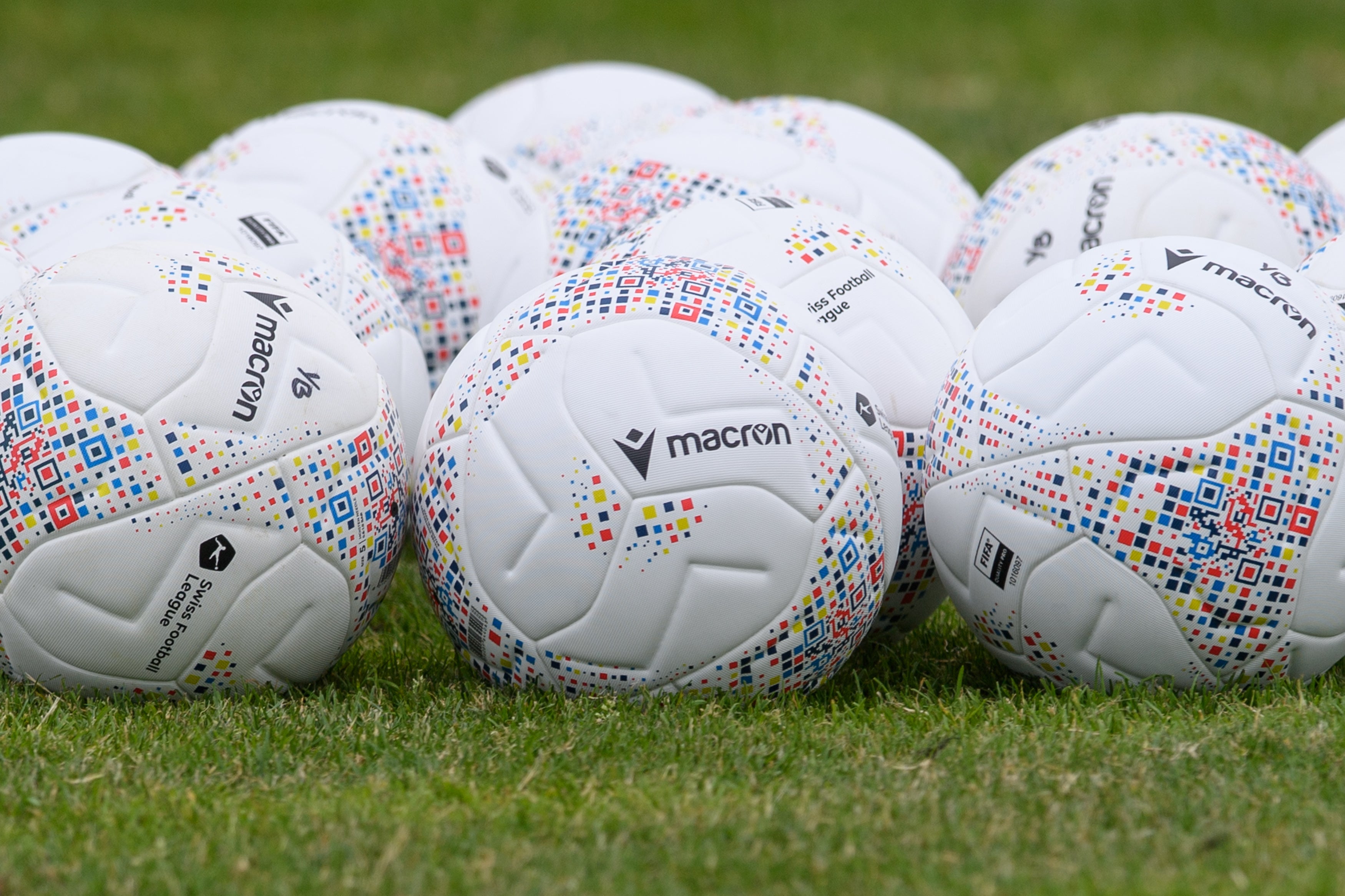 22 clubs receive a license for the 2025/26 season