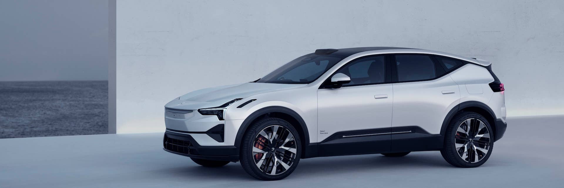 Polestar Full Image Block