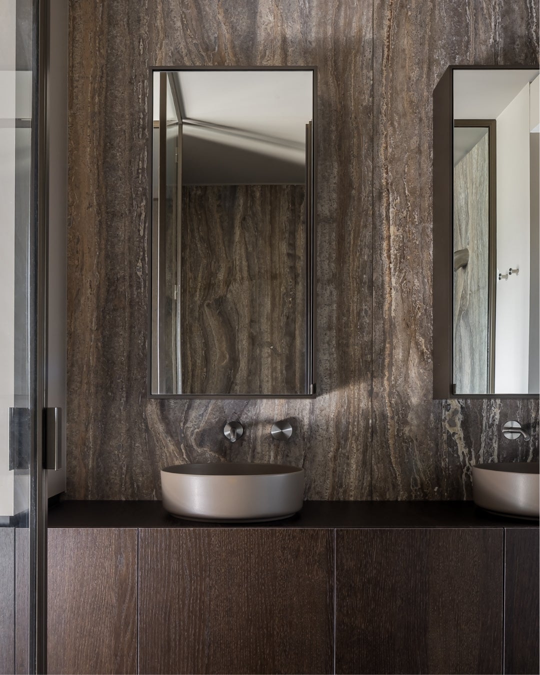 Interior project with Shinnoki prefinished wood panels - Burley Oak - residential