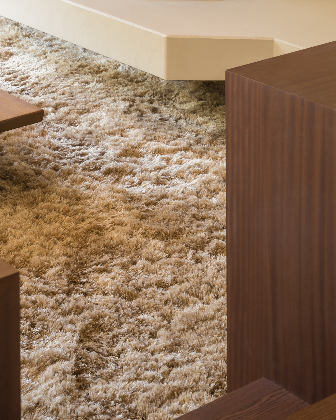 Small step in Shinnoki Terra Sapele