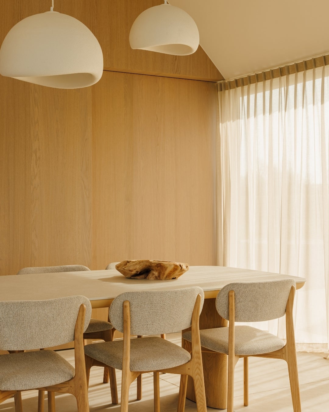 Holiday home interior project with Shinnoki prefinished wood panels - Desert Oak - kitchen - cabinetry