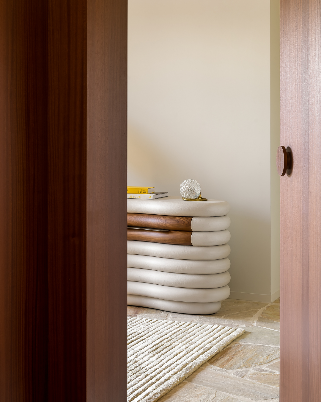 Doorframe in Shinnoki Terra Sapele
