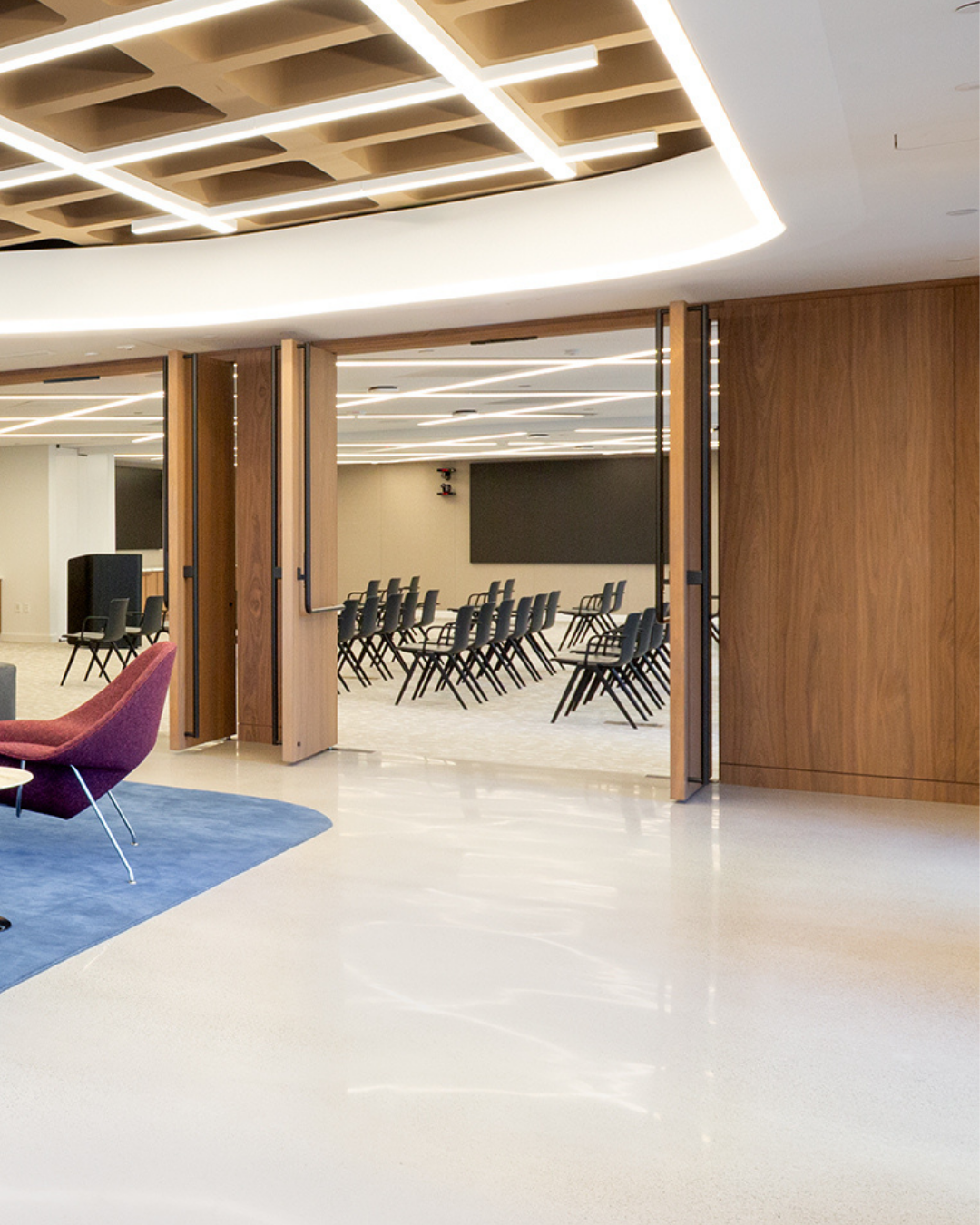 Corporate office in Shinnoki Frozen Walnut