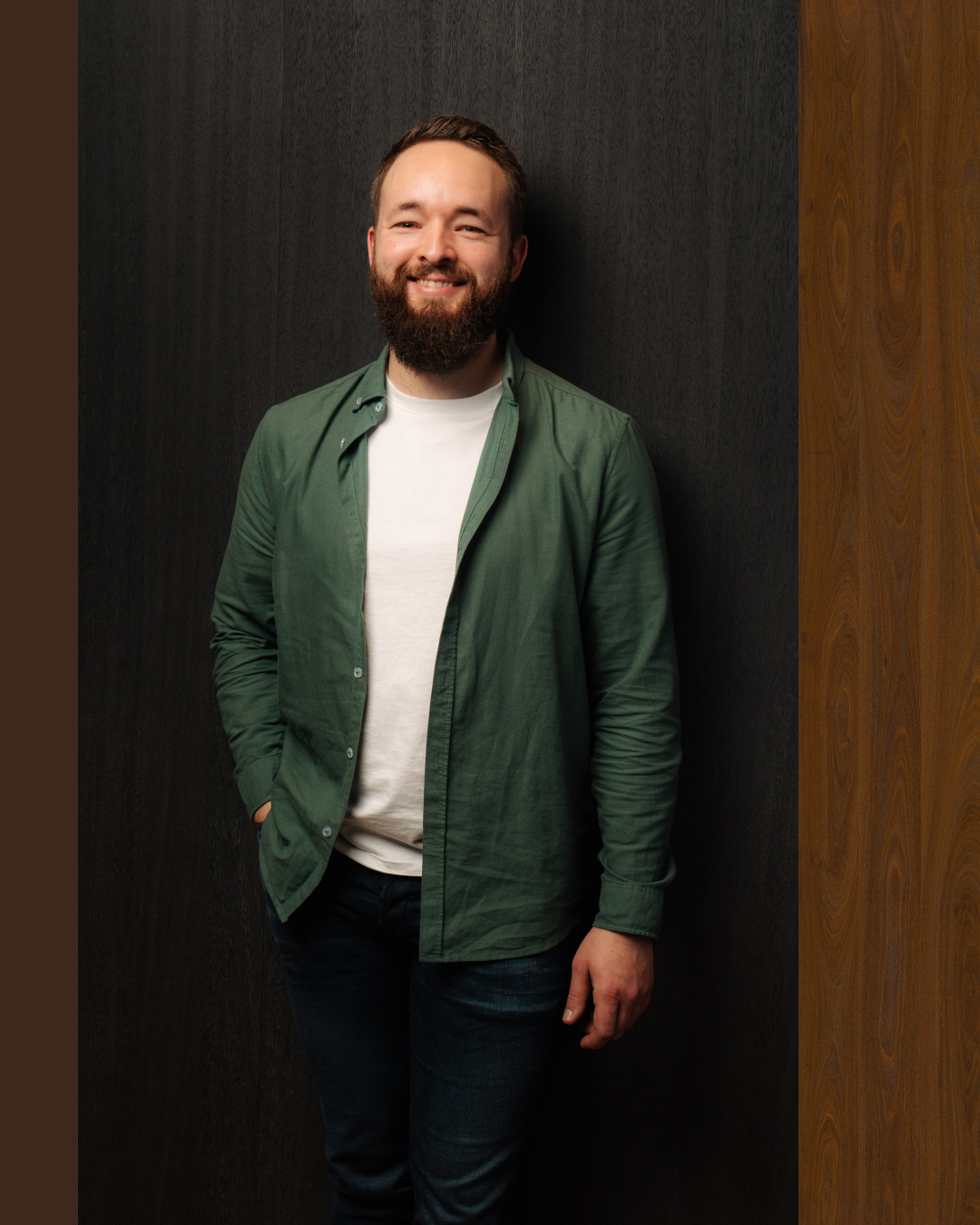 Nuxe walnut collection - Monarch