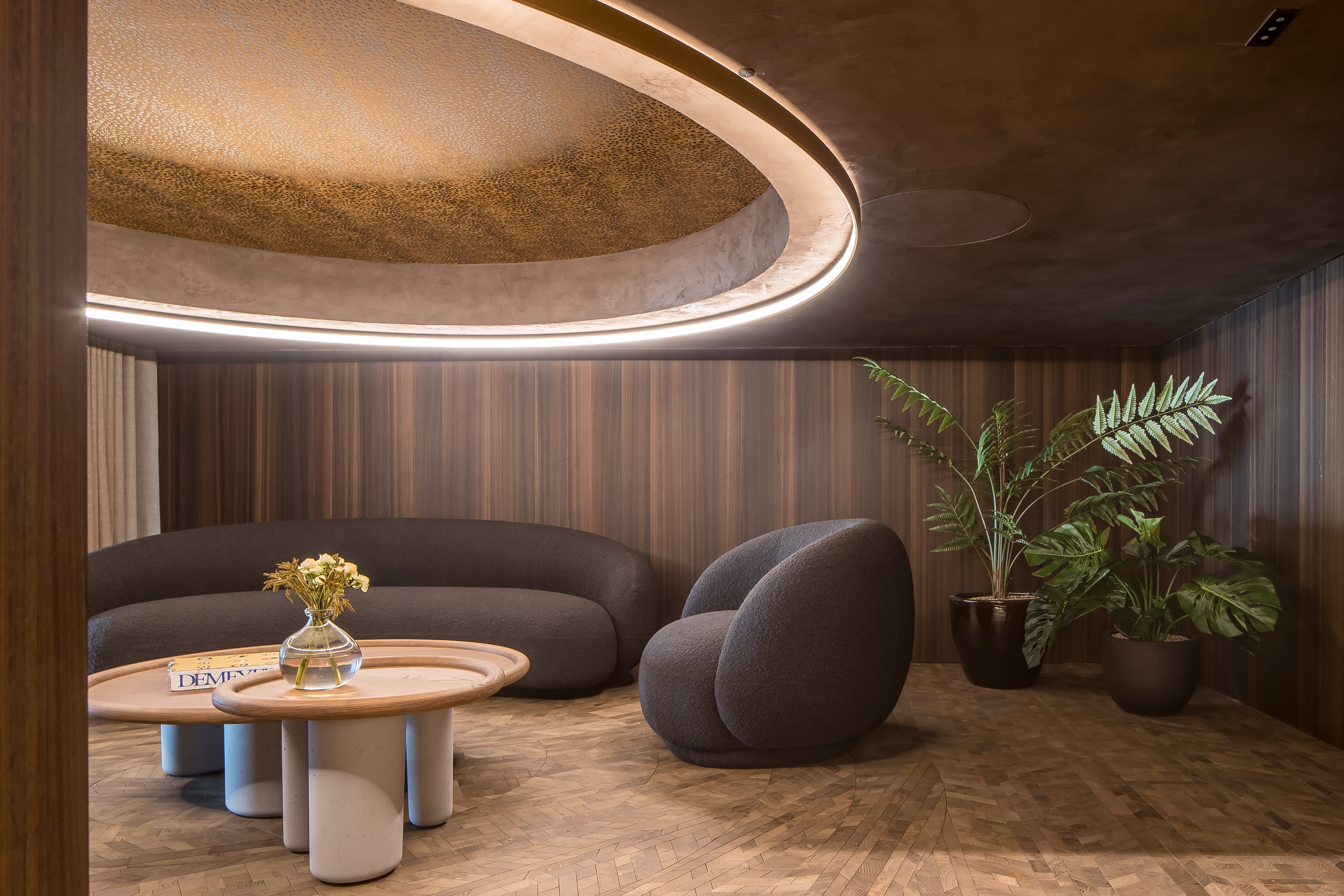 chill room - veneer - veneer floor - prefinished wood panels - wood panels - wood interior