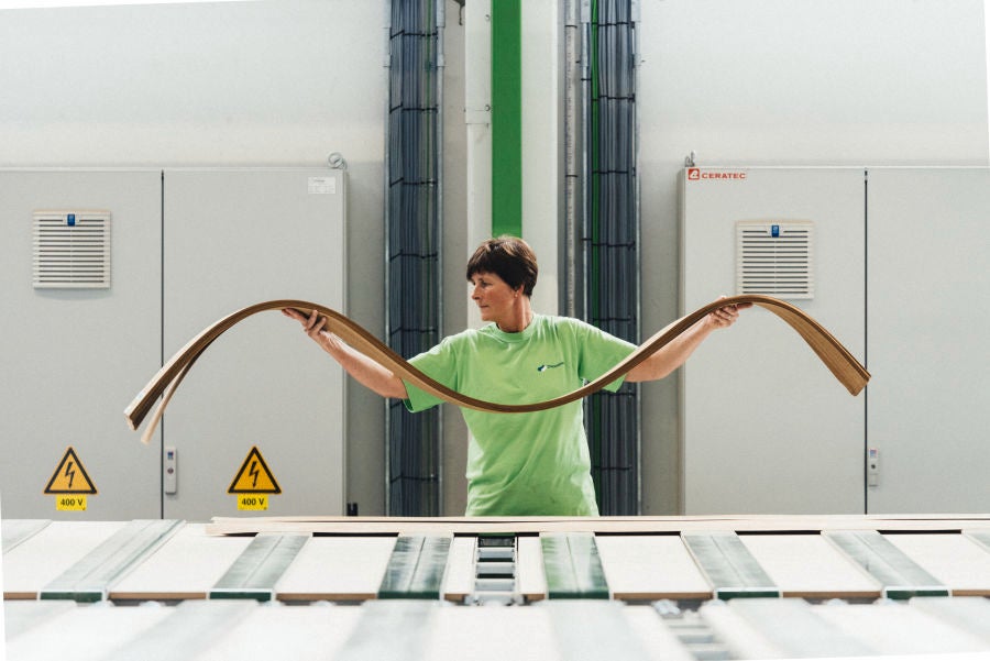 veneer production - Decospan production - floor production - Decospan - veneer