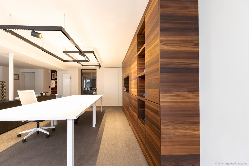 decospan wall - dark wood cabinets