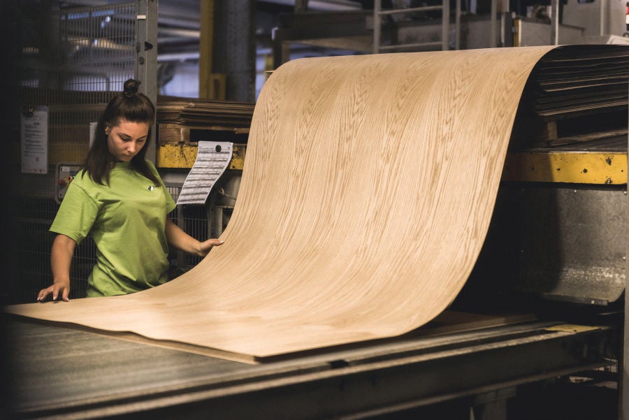 veneer production - Decospan production - floor production - Decospan - veneer