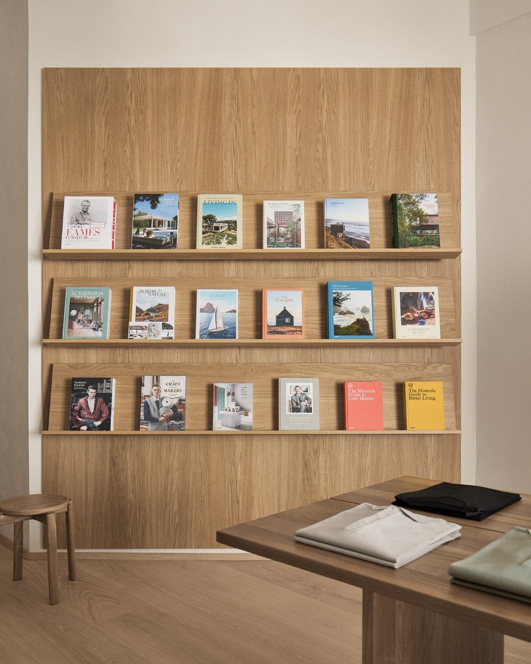 Retail project with Shinnoki natural oak - wood veneer - detail shelf with books