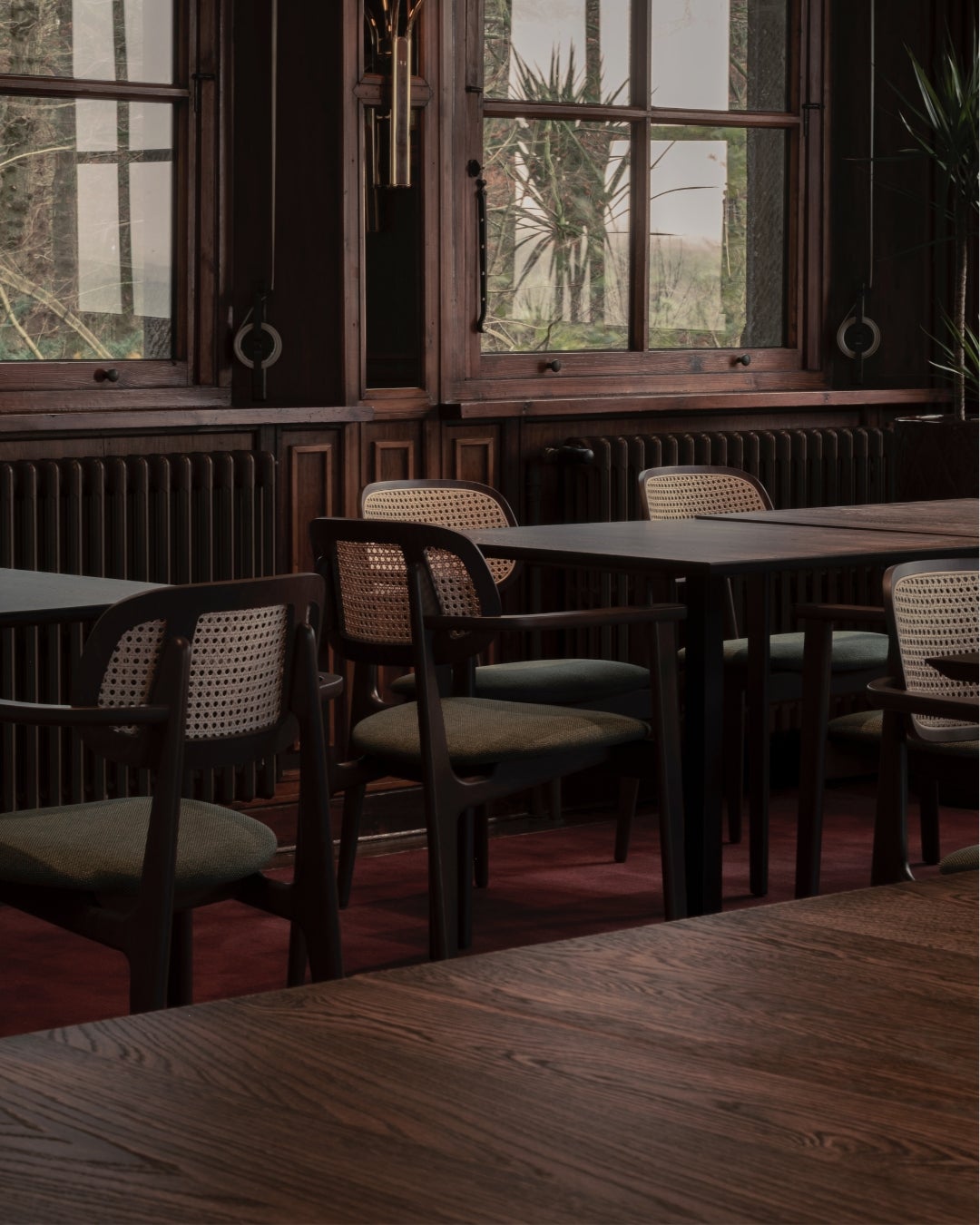 Shinnoki Burley Oak - Kemmelberg - meeting room - table detail