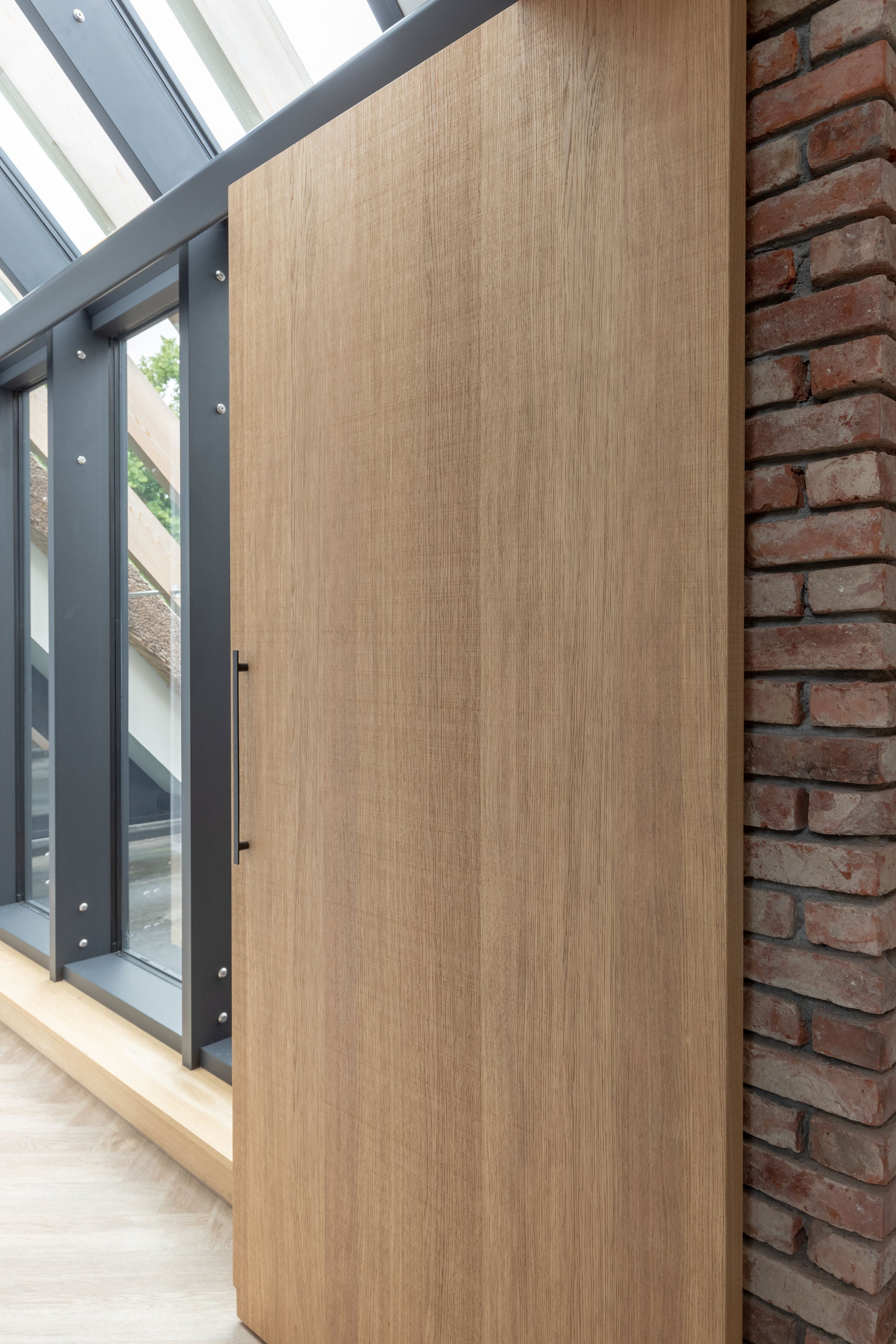 Oak door - Querkus - Oak - wooden door - veneer - veneer panel