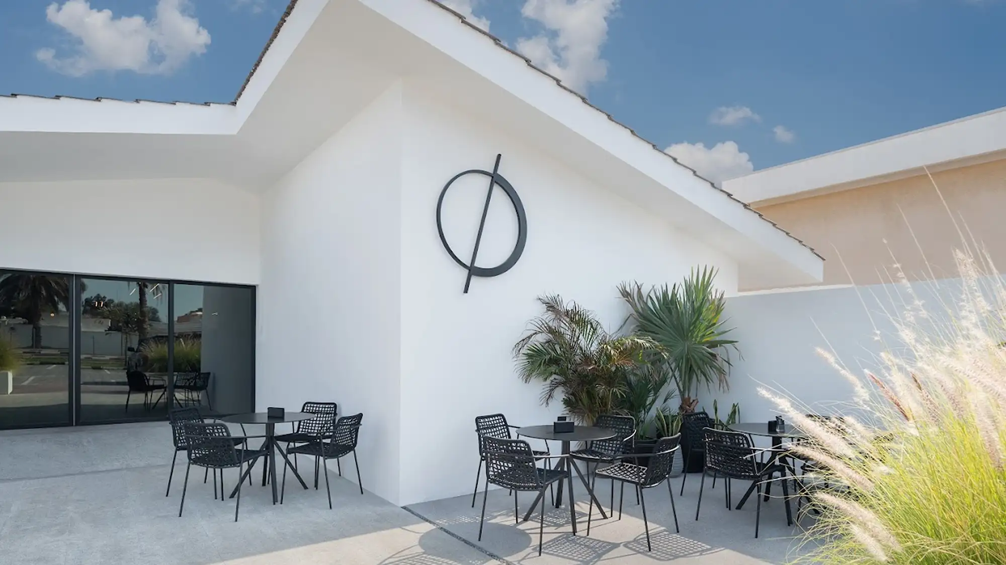 The Grey Coffee Bar & Lounge