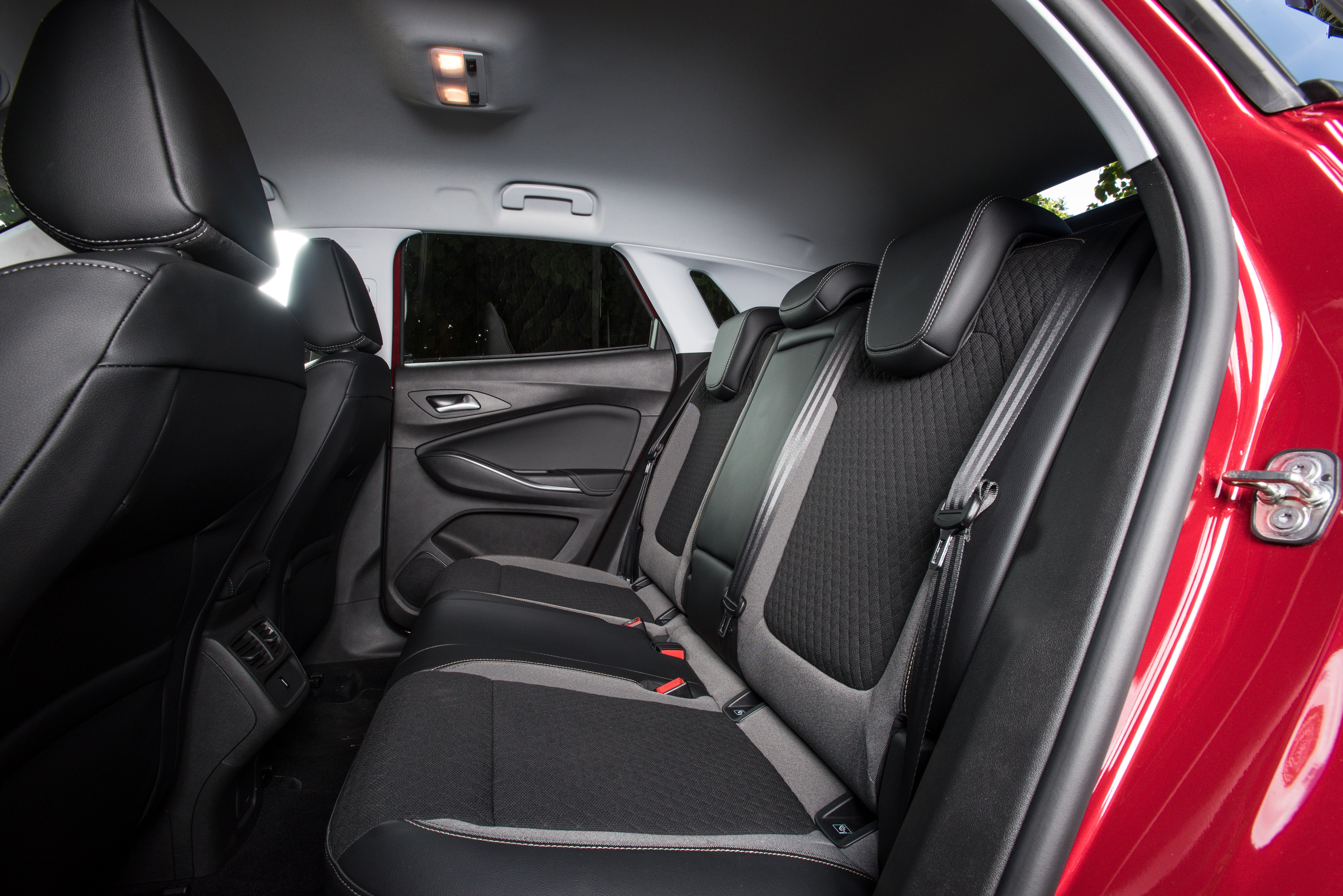 Vauxhall Grandland X -Semi-Tailored Seat Covers Car Seat Covers