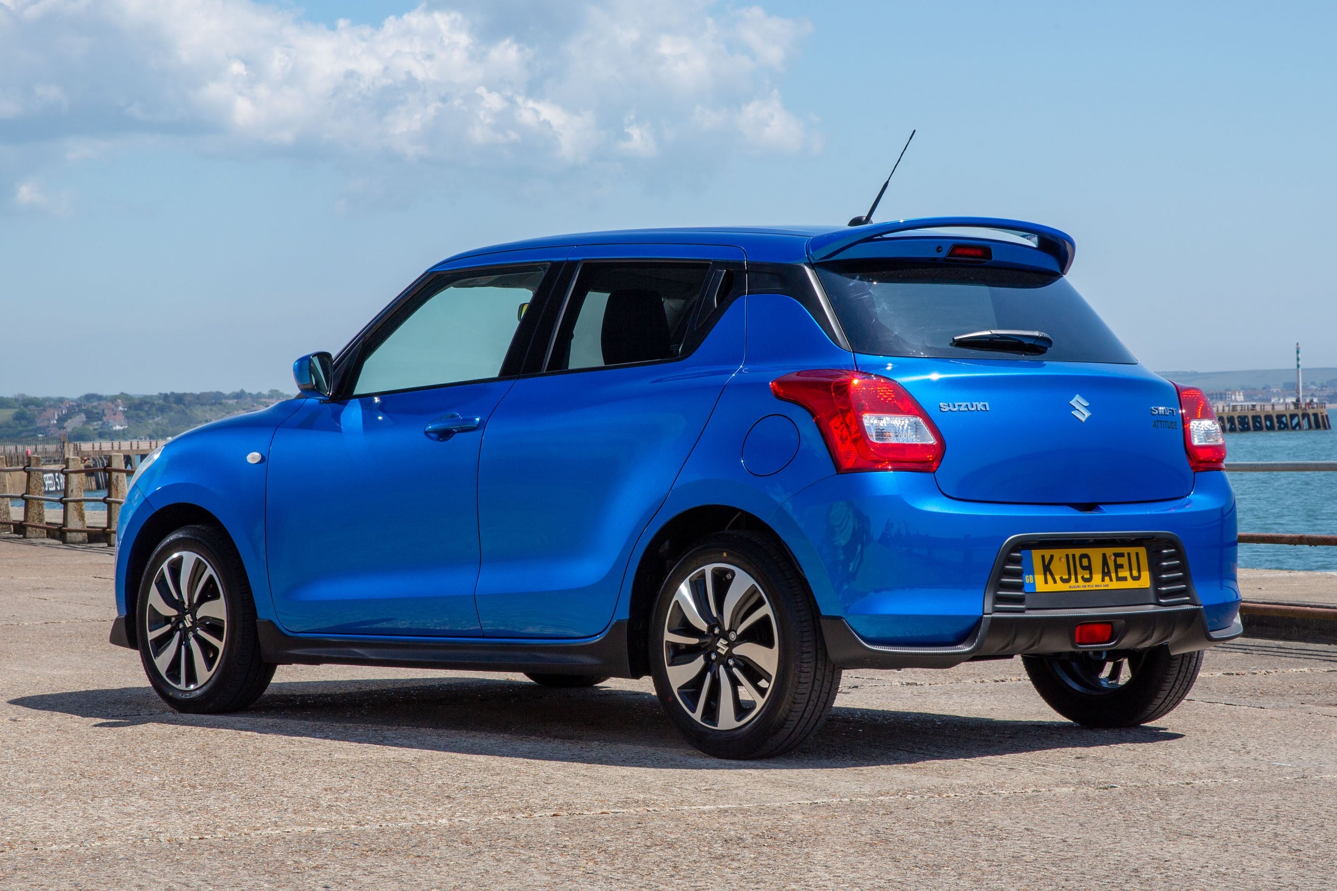 Сузуки свифт 2020. Suzuki Swift 2019. Сузуки Свифт 4х4. Сузуки Свифт 2019 года. Сузуки Свифт 2019 1,2.