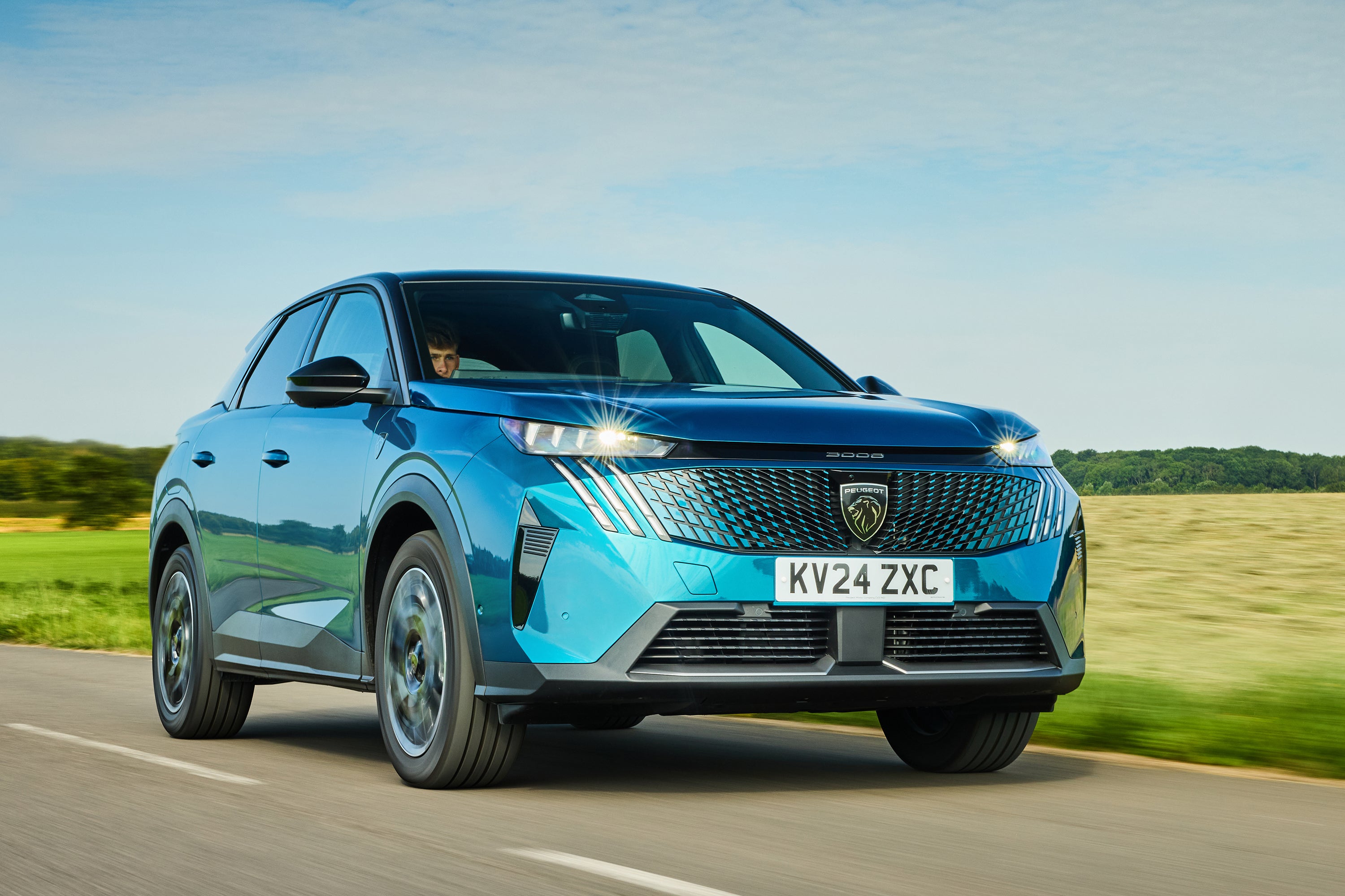 Peugeot 3008 Review 2026: Price, specs & boot space | heycar UK