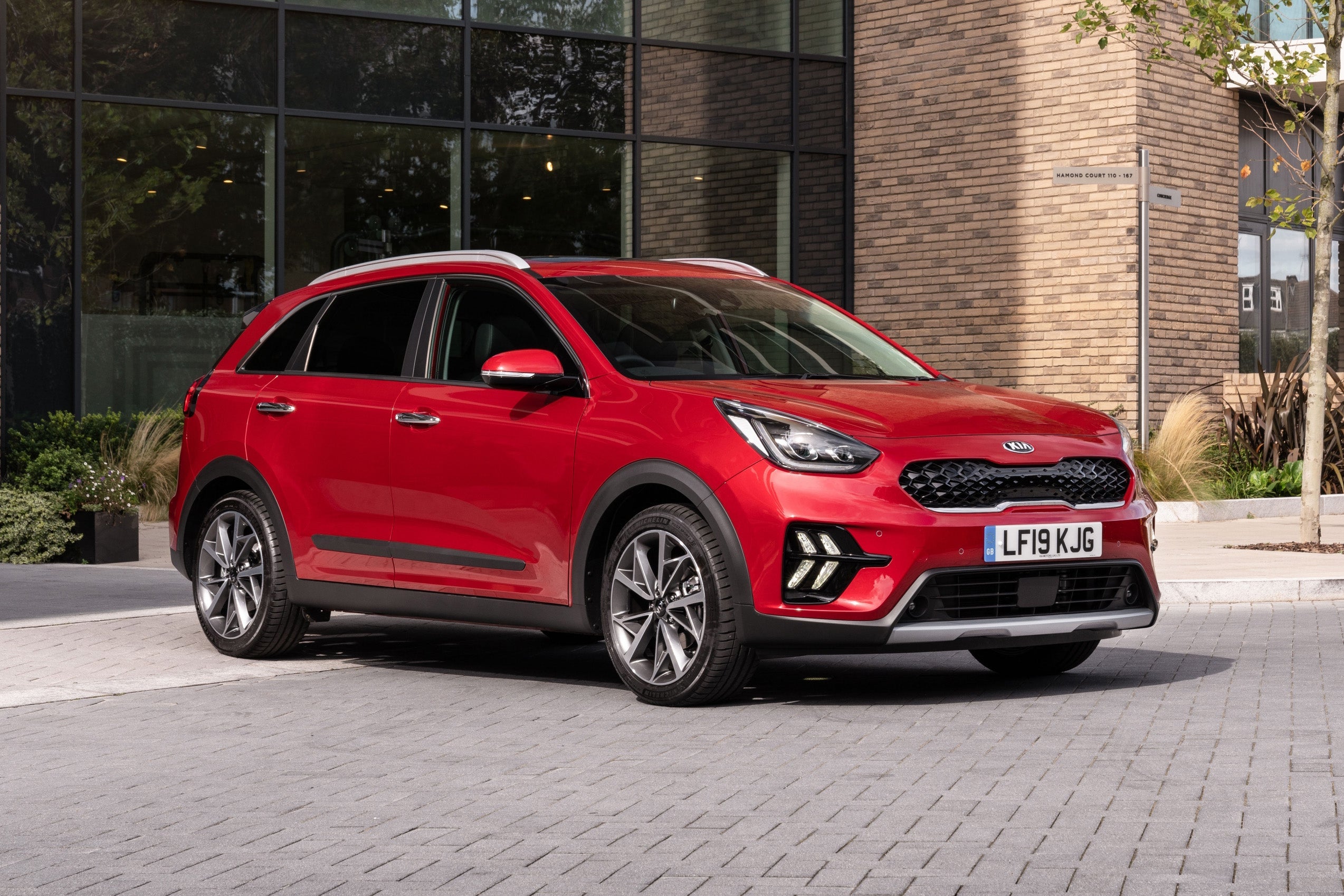 Review Kia Niro Hybrid 2024 - Kaila Mariele