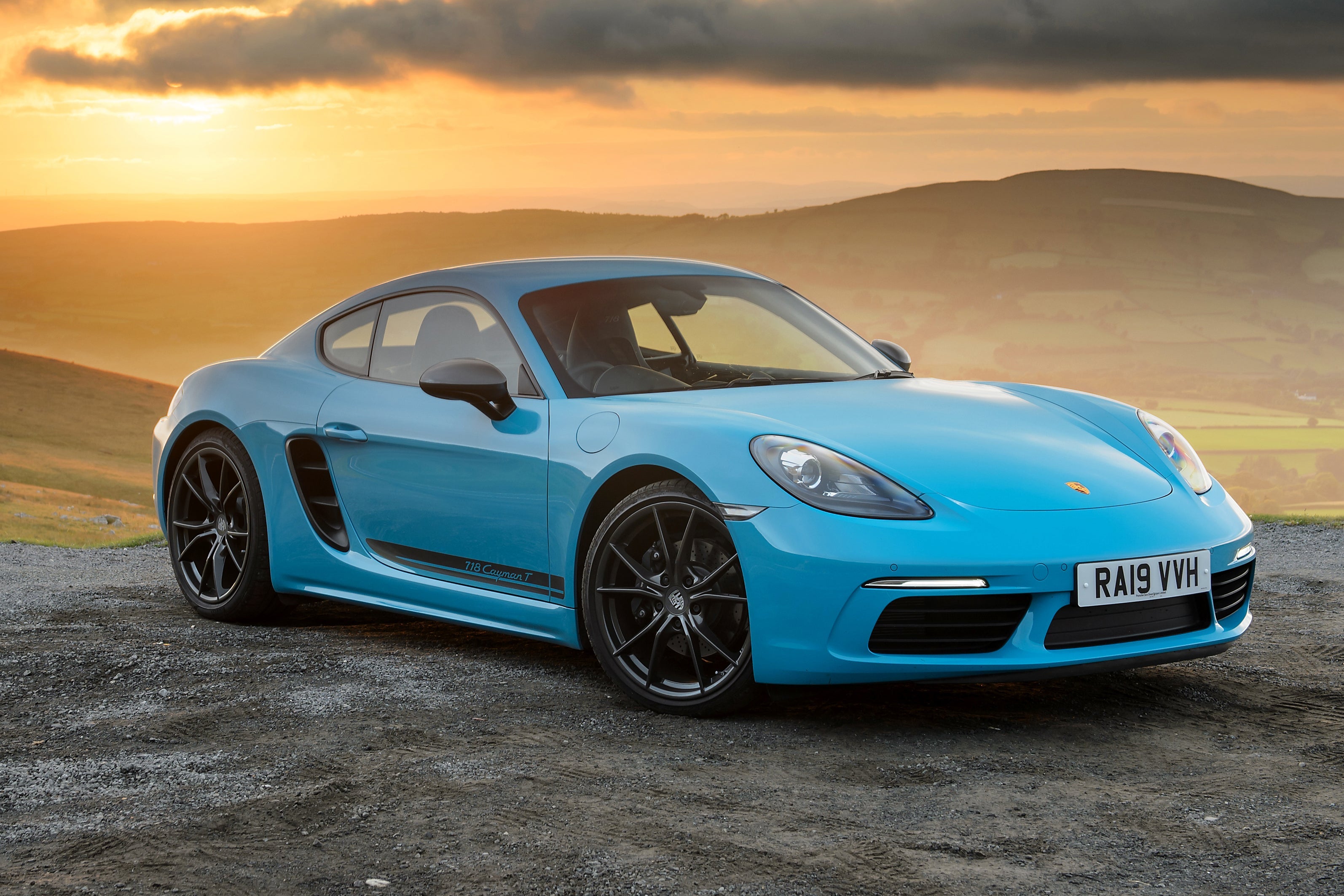 Porsche 718 Cayman Review 2023 | heycar