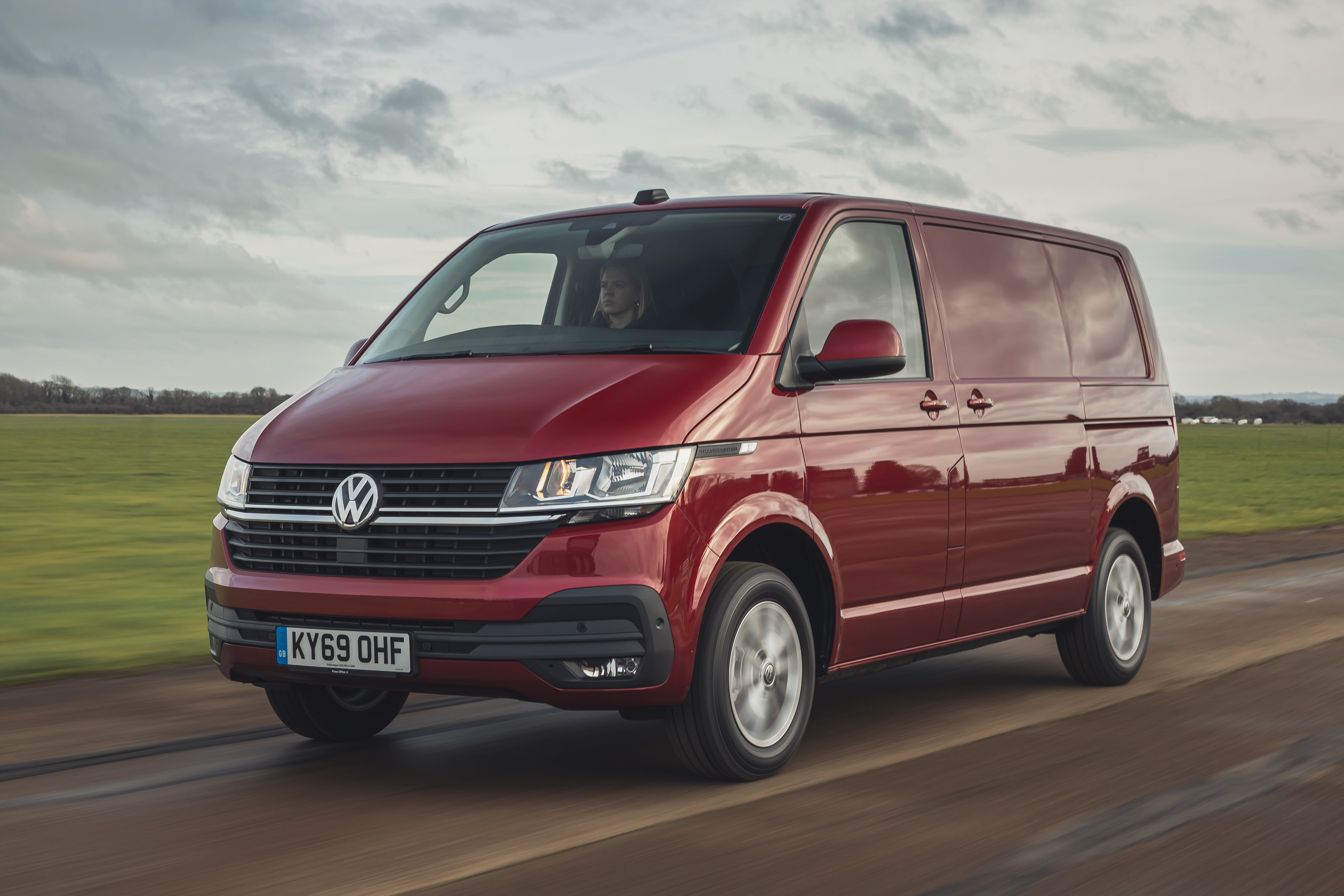 Volkswagen T6 Transporter Review 2023 | heycar