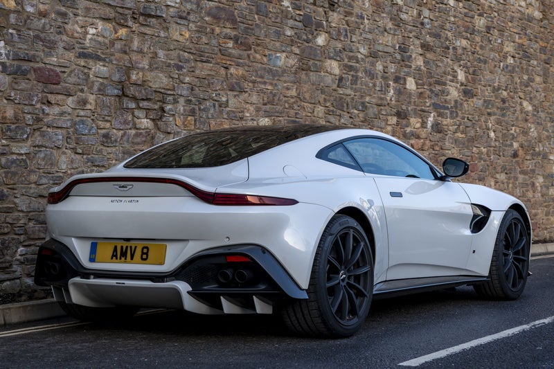 Aston Martin Vantage Review | Heycar