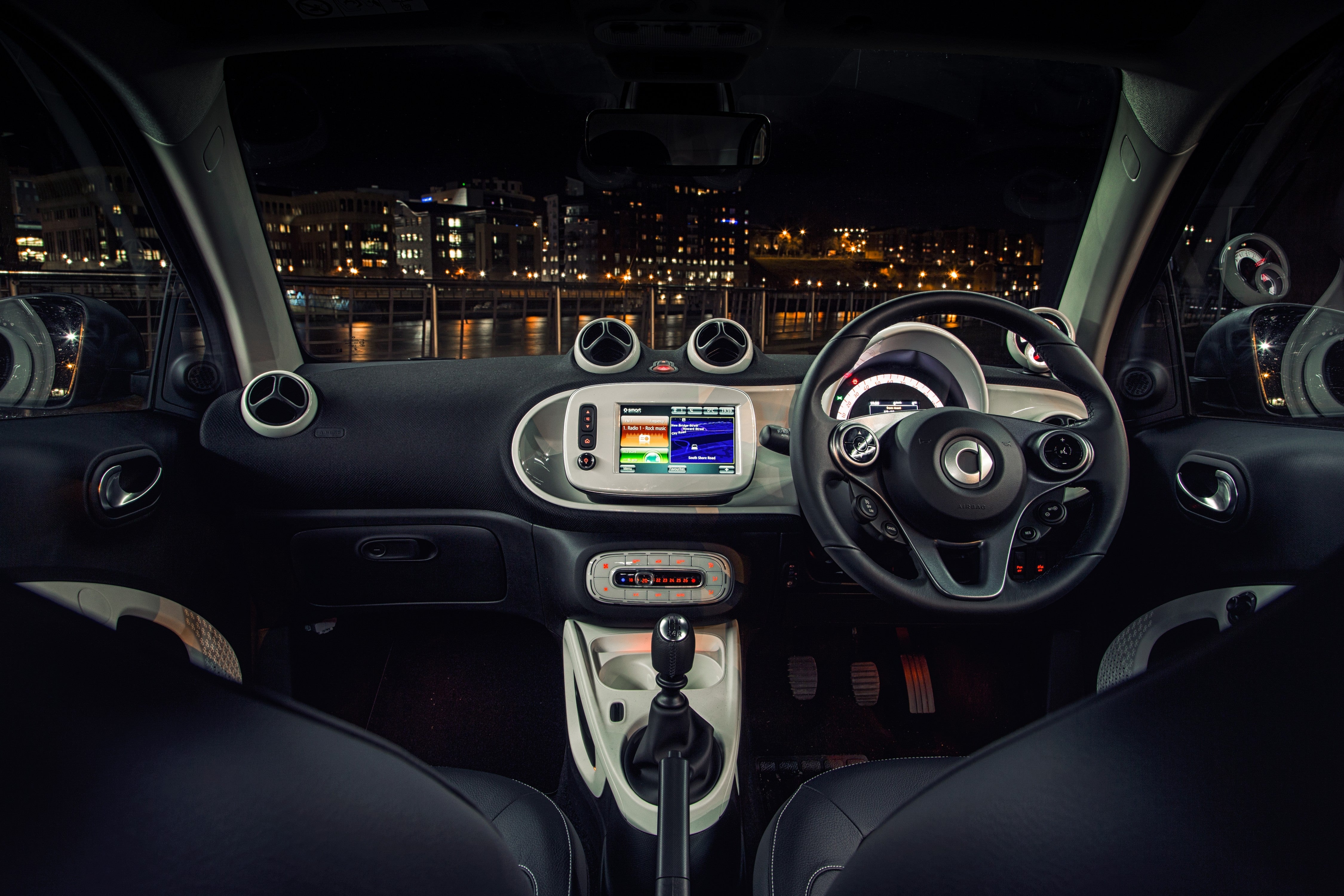 Smart Fortwo review - prices, specs and 0-60 time