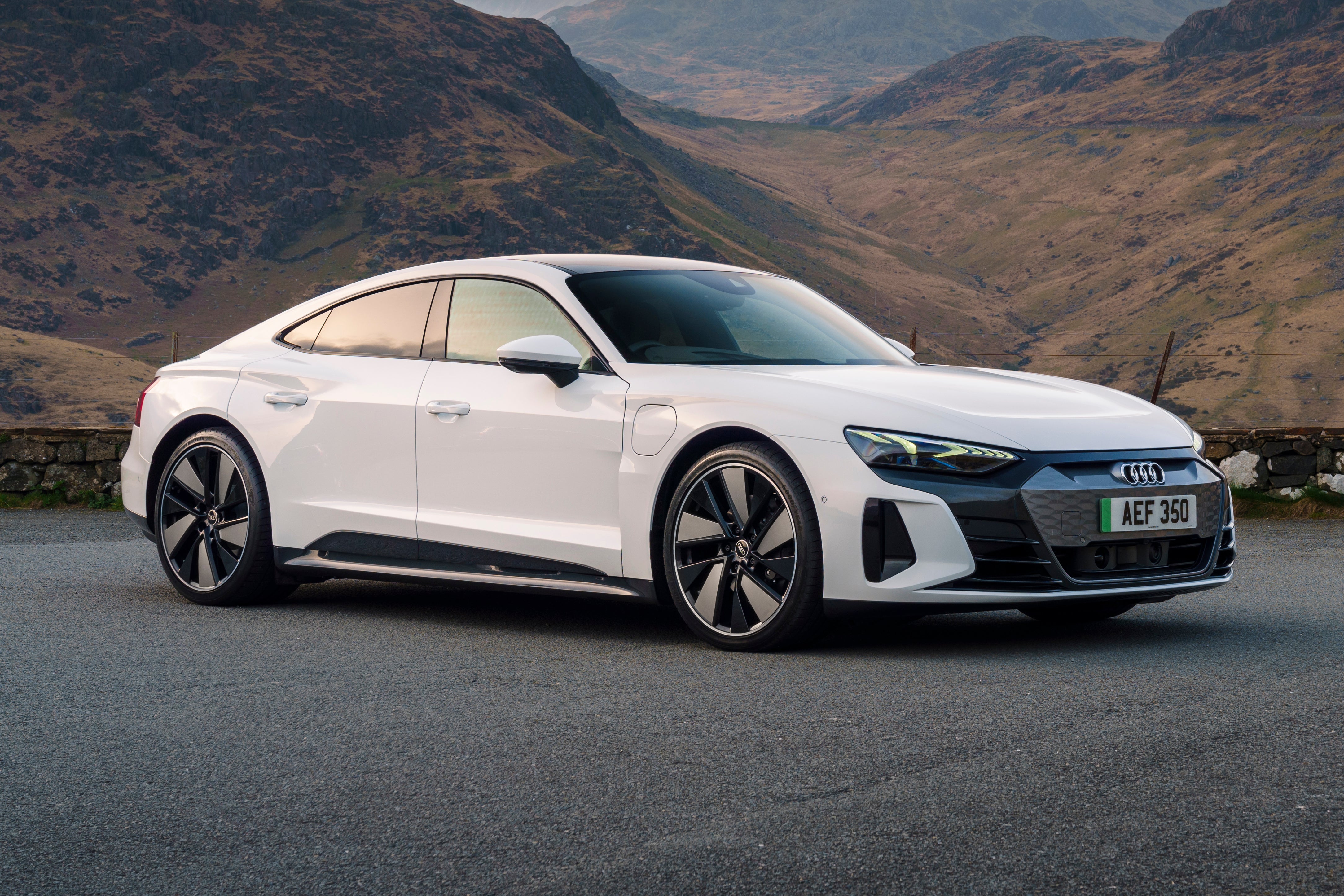 Audi e-tron Review | heycar