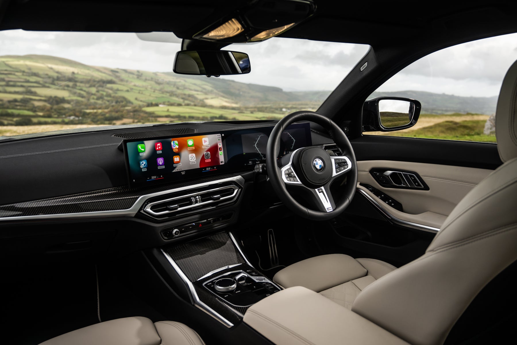 Stylish and Modern XE Interior: Comfortable Leather Seats, Safety Features & Plenty of Storage
