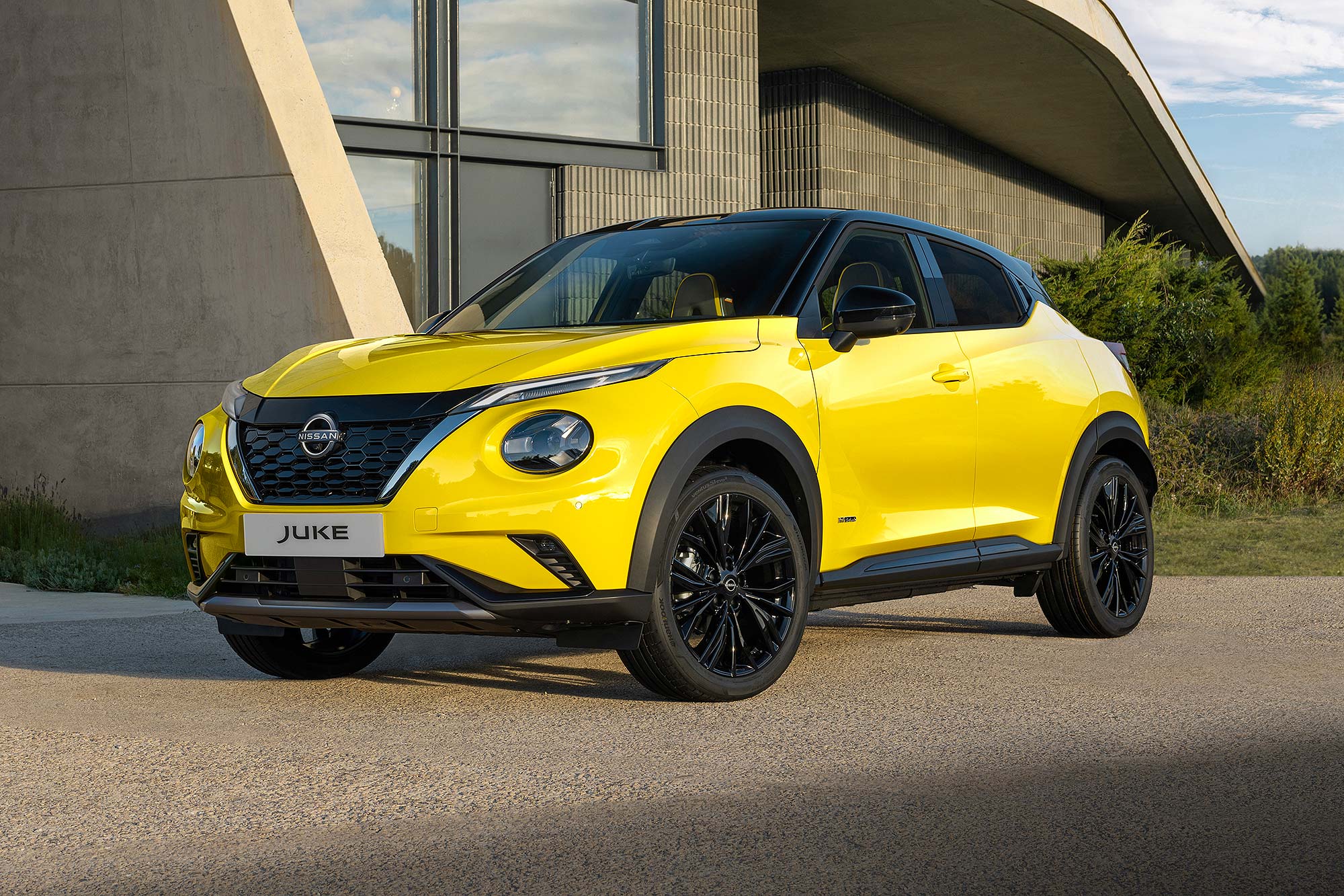 Facelifted 2024 Nissan Juke revealed first pictures and details heycar