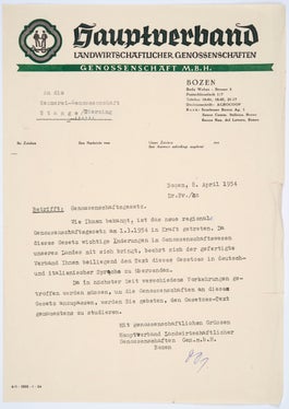 Lettera del Consorzio agrario di Bolzano alla latteria cooperativa di Stanghe, cui venne allegata la nuova legge regionale del 29 gennaio 1954 (ApBz, lascito Karl Gitzl, n. 67)