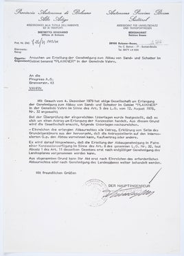 2c) L'Ufficio minerario era competente non soltanto per le miniere sotterranee, bensì anche per quelle in superficie come cave e torbiere; stipulava concessioni per l'estrazione di sabbia e ghiaia. (Uff. innovazione industriale, n. 221)