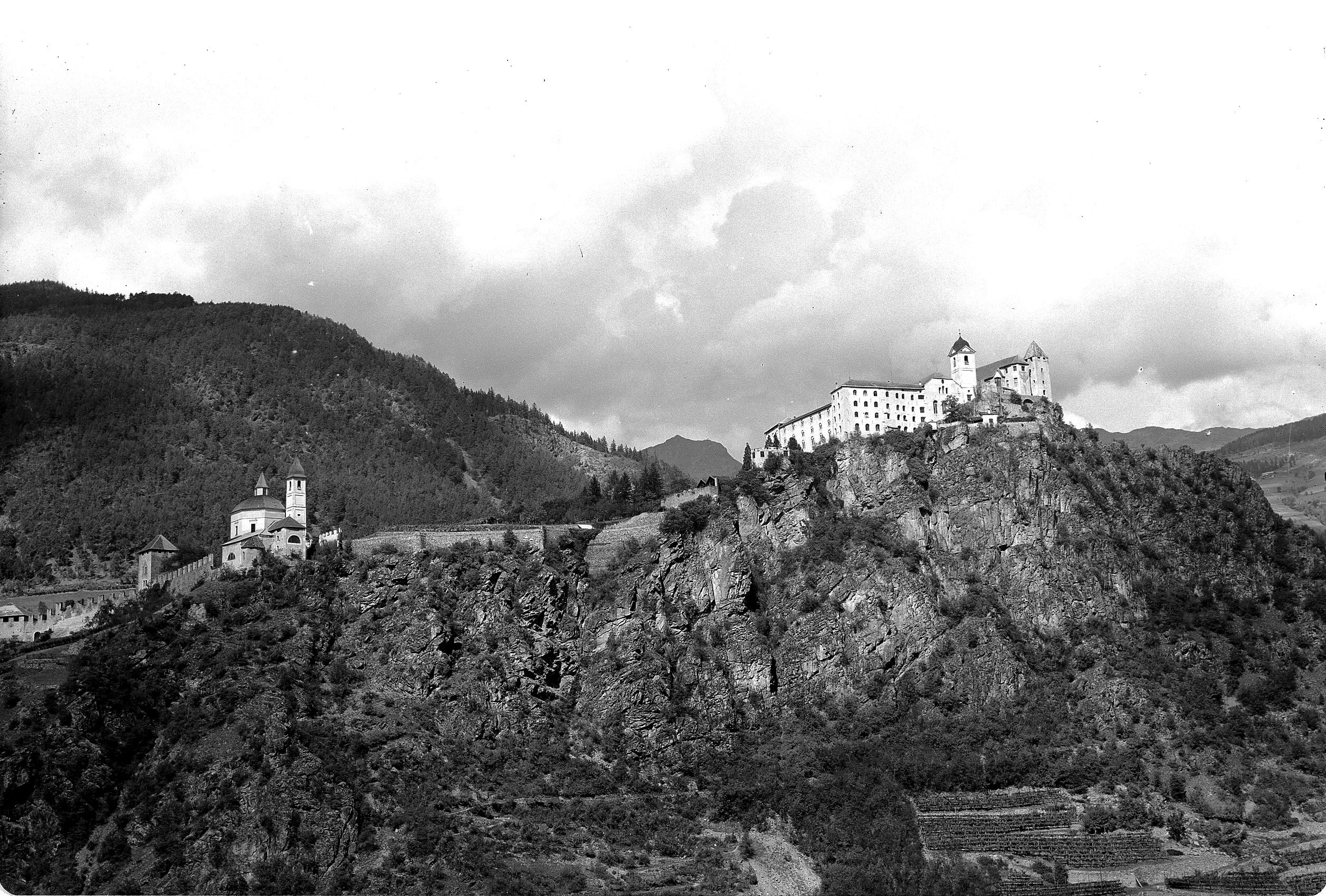 Sabiona, veduta orientale (APBz, Archivio Planinschek, n. 988)