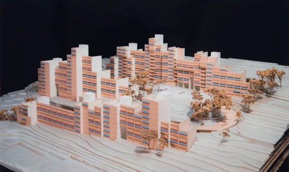 Modello del complesso residenziale di Aslago progettato da Othmar Barth (archivio Othmar Barth, n. 1395/26)
