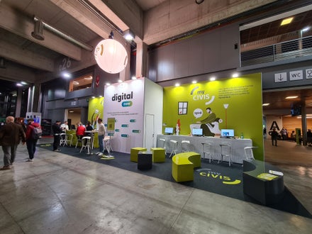 Der Messestand CIVIS e myCIVIS auf der Herbstmesse