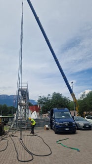 Vorbereitungsarbeiten für die Installation des neuen Notstromaggregats.