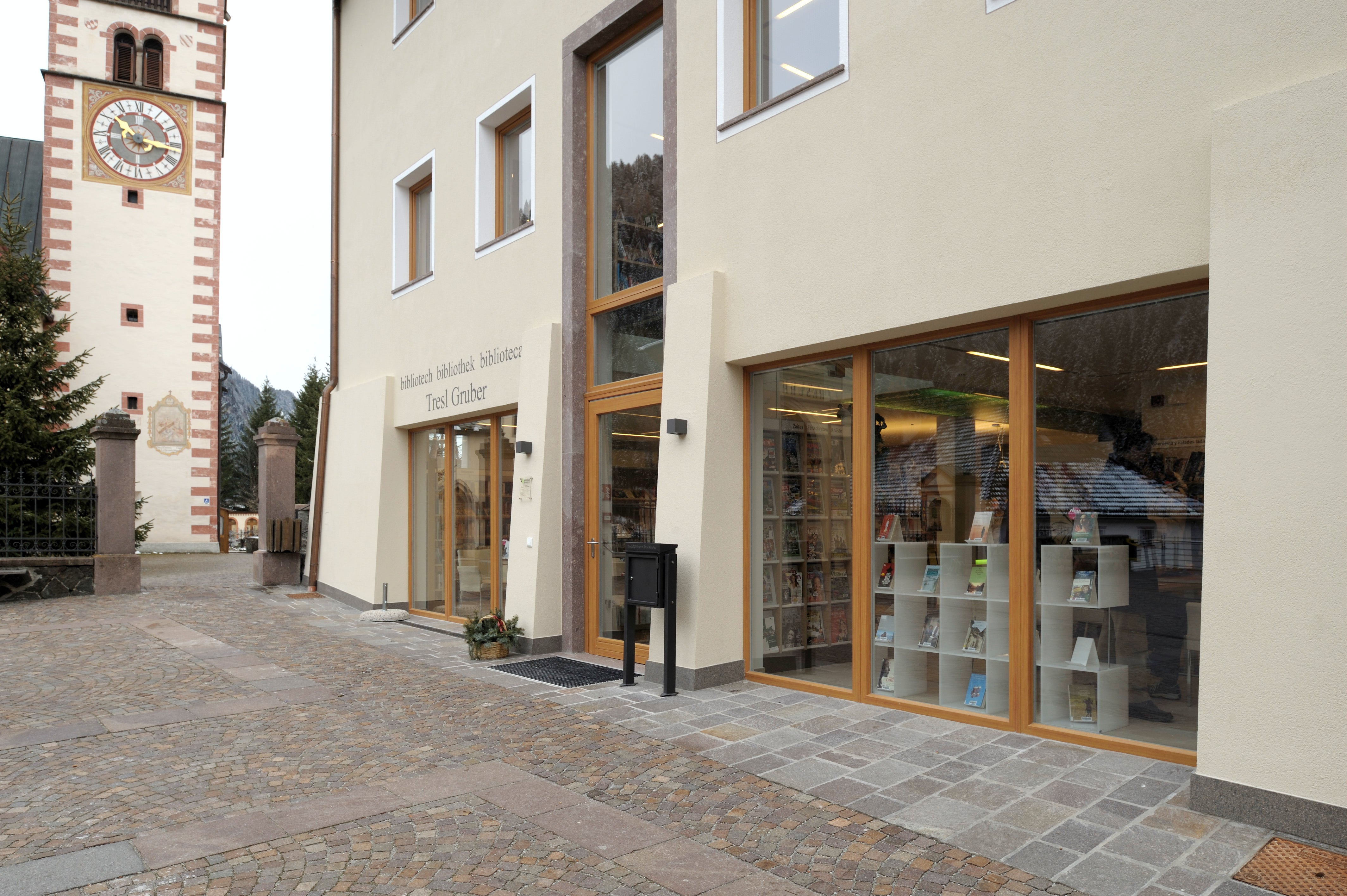 Öffentliche Bibliothek St. Christina – Foto: © Ludwig Thalheimer