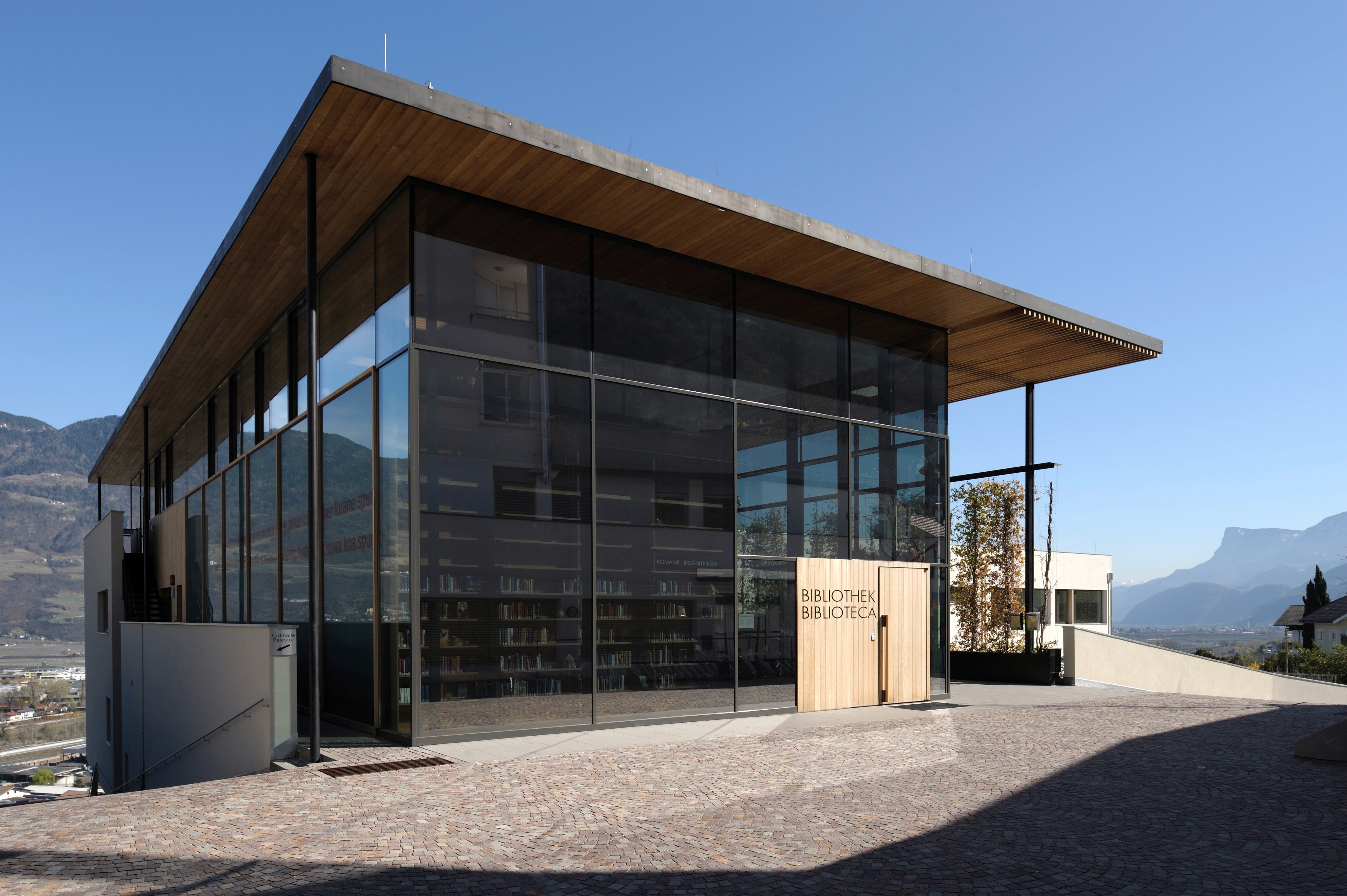 Öffentliche Bibliothek Marling – Foto: © Ludwig Thalheimer
