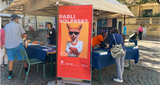 Sprichst du Fuchsisch? Die gemeinsame #multilingual-Kampagne macht Lust auf Sprachen und bündelt zugleich Informationen sowie zahlreiche Angebote rund um das Thema Mehrsprachigkeit. (Foto: Amt für Weiterbildung und Sprachen)