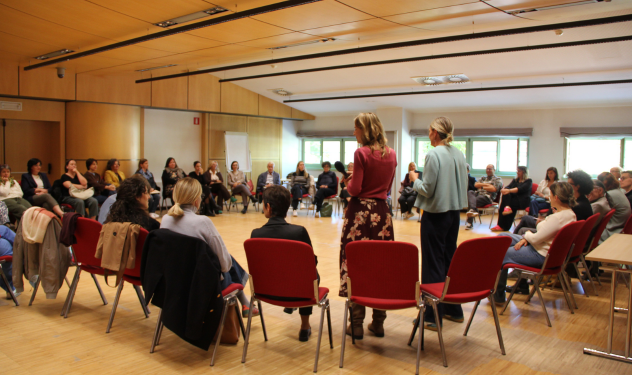 Gemeinsamer Abschluss (Foto: LPA/Amt für Weiterbildung und Sprachen)