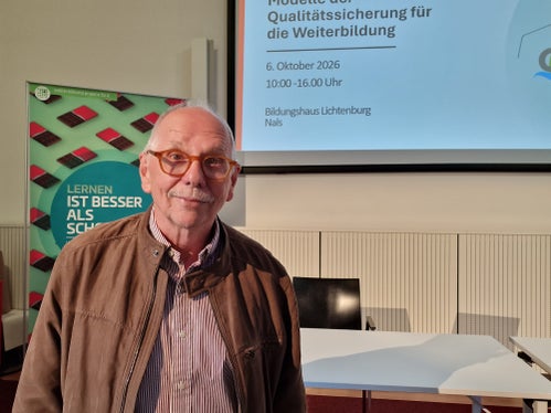 Christof Thierstein: „Bevor ein Qualitätszertifikat eingeführt wird, sollte sorgfältig geprüft werden, welchen Mehrwert es für die Weiterbildungseinrichtungen, die pädagogische Qualität und die Teilnehmenden bietet.“ (Foto: Amt für Weiterbildung und Sprachen)