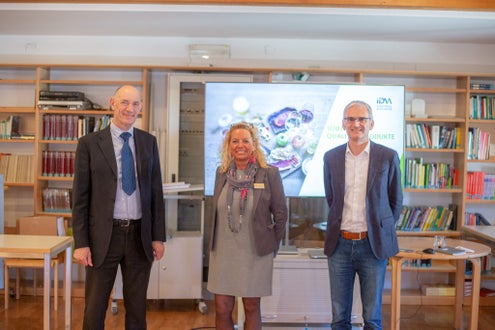 Herr Unterfrauner-IDM; Frau Rosmarie Gander LBS SAVOY - Herr Zandanel IDM