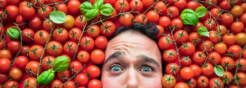 Alimenti ricchi di acqua come pomodori sono particolarmente indicati per le giornate calde (foto: 123rf; può essere usata solo insieme al presente comunicato)