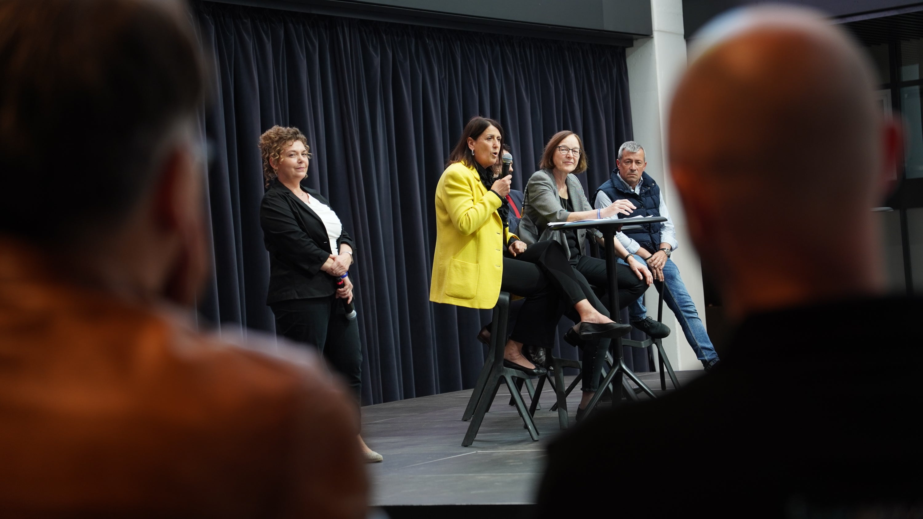 Die scheidende Direktorin des Gesundheitsbezirkes Bozen Irene Pechlaner: „Es ist nicht selbstverständlich, dem Betrieb so lange treu zu sein – aber unsere Generation ist es noch gewohnt, zu bleiben und sich durchzubeißen.“