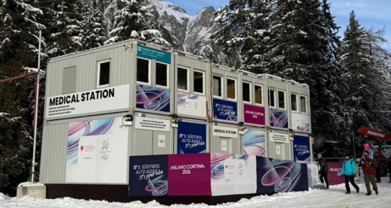 Die „Medical Station - Spectators im Eingangsbereich zur Arena (Foto: Sabes)