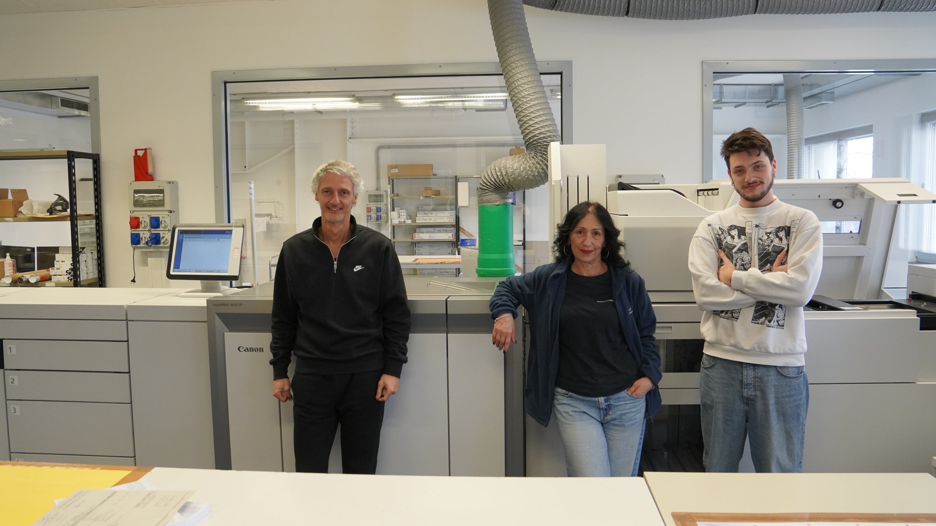 Das Team der internen Druckerei (Foto: Francesco Vendemia)