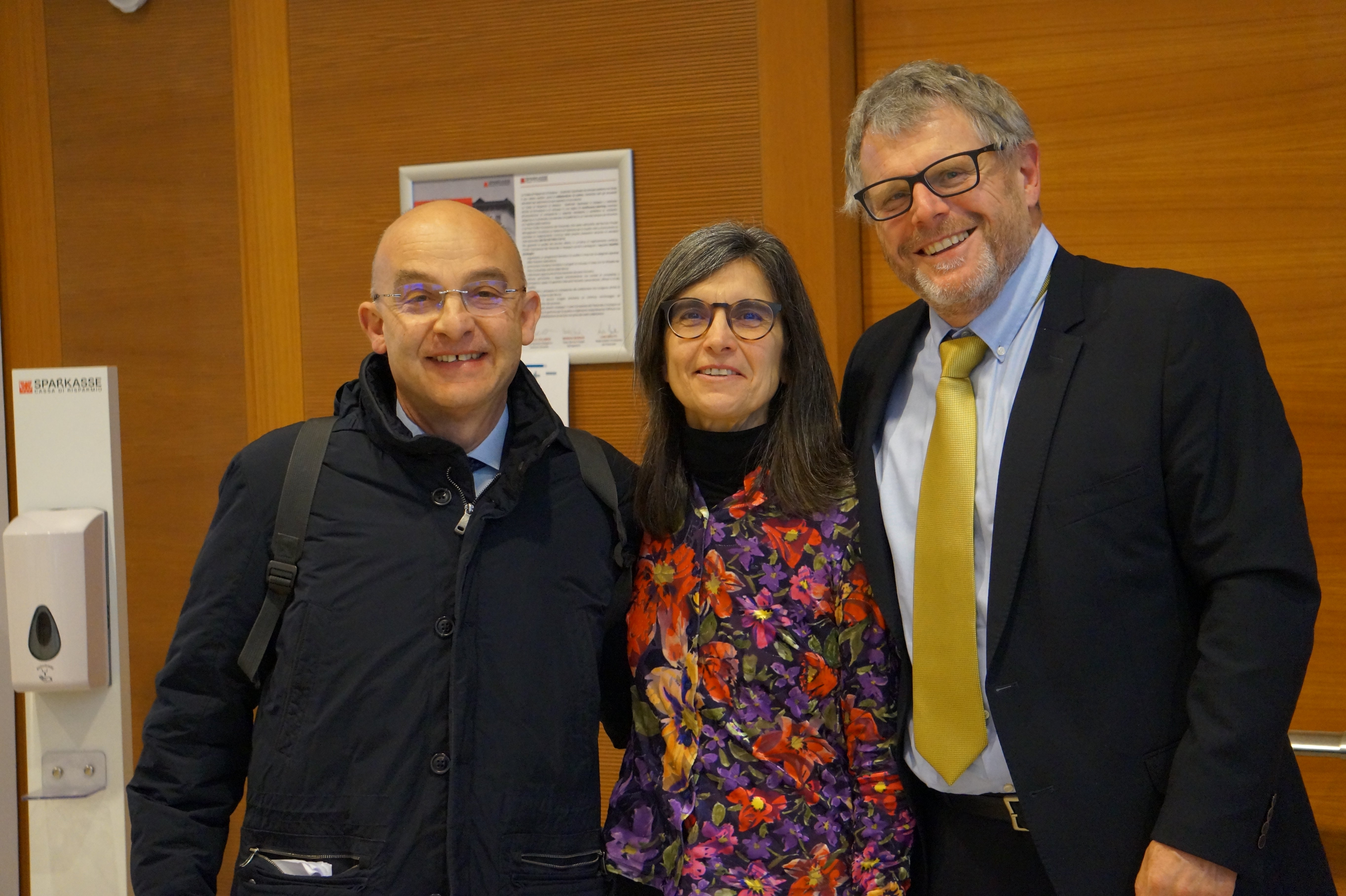 v.l.n.r.: Prof. Giovanni Scambia, Fachärztin Tiziana Tagliaferri und Primar Martin Steinkasserer