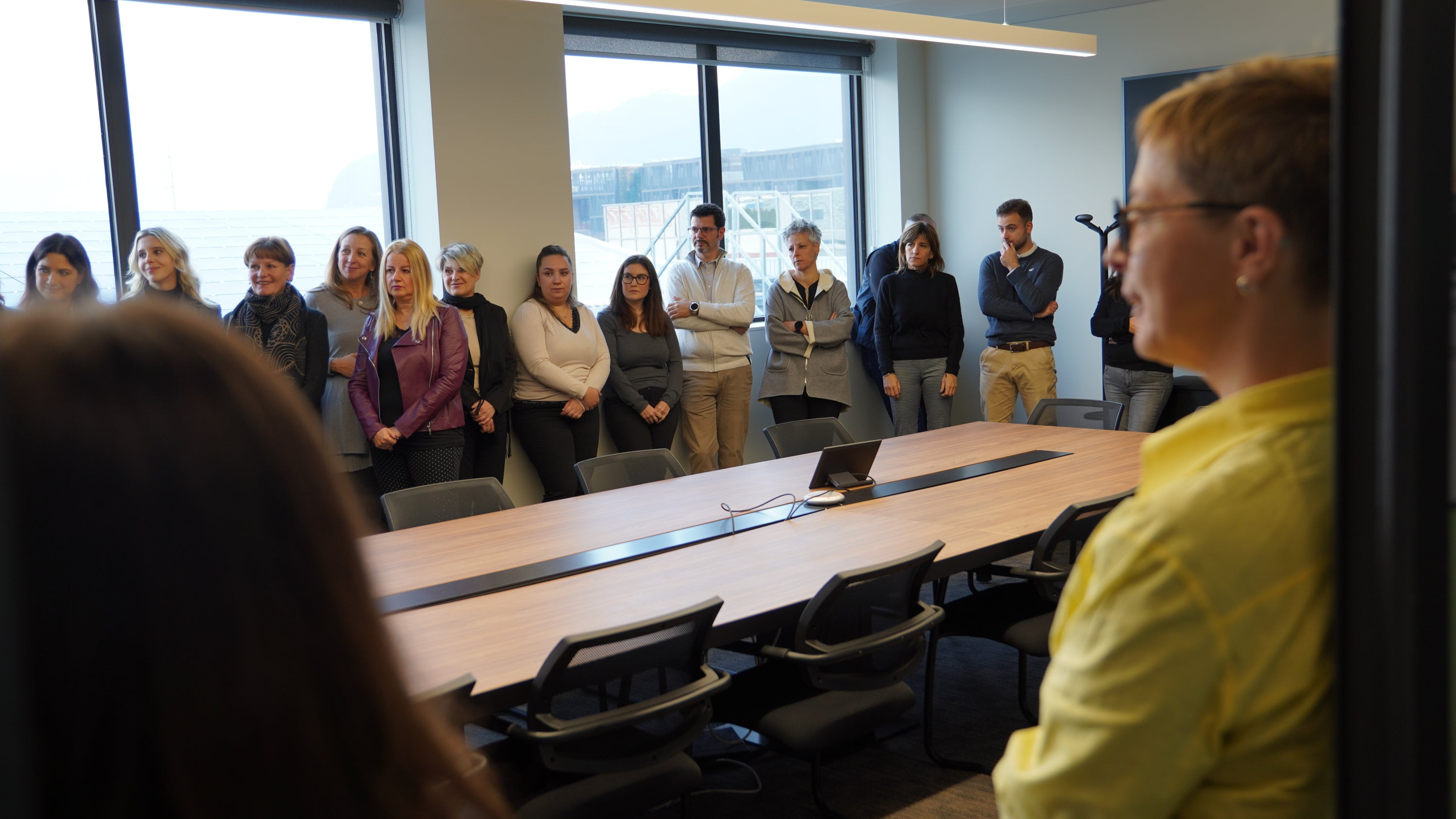 Mitarbeitende der Abteilung Einkäufe und des Amtes für Allgemeine Angelegenheiten und Versicherungen. (Foto: Peter A. Seebacher)