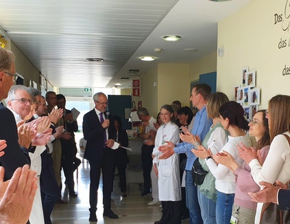 Generaldirektor Florian Zerzer und verantwortliche Palliativmedizinerin Monika Hilber 